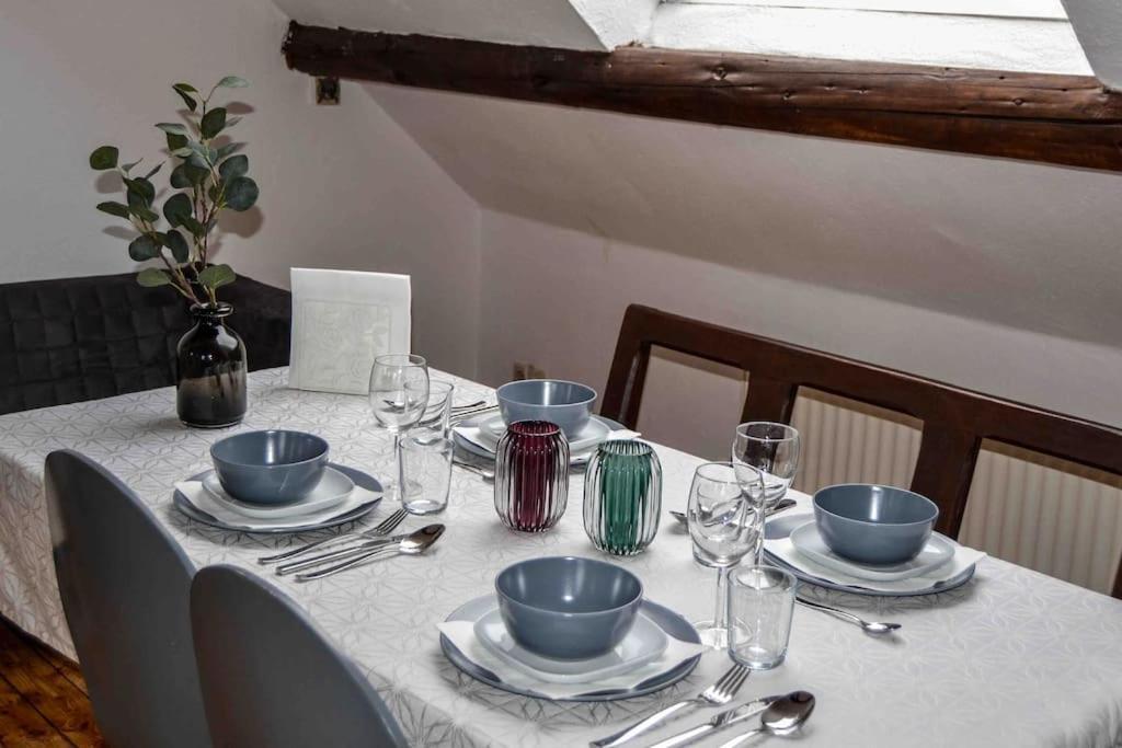 Schoene Dachgeschosswohnung Nahe Koeln Esterno foto